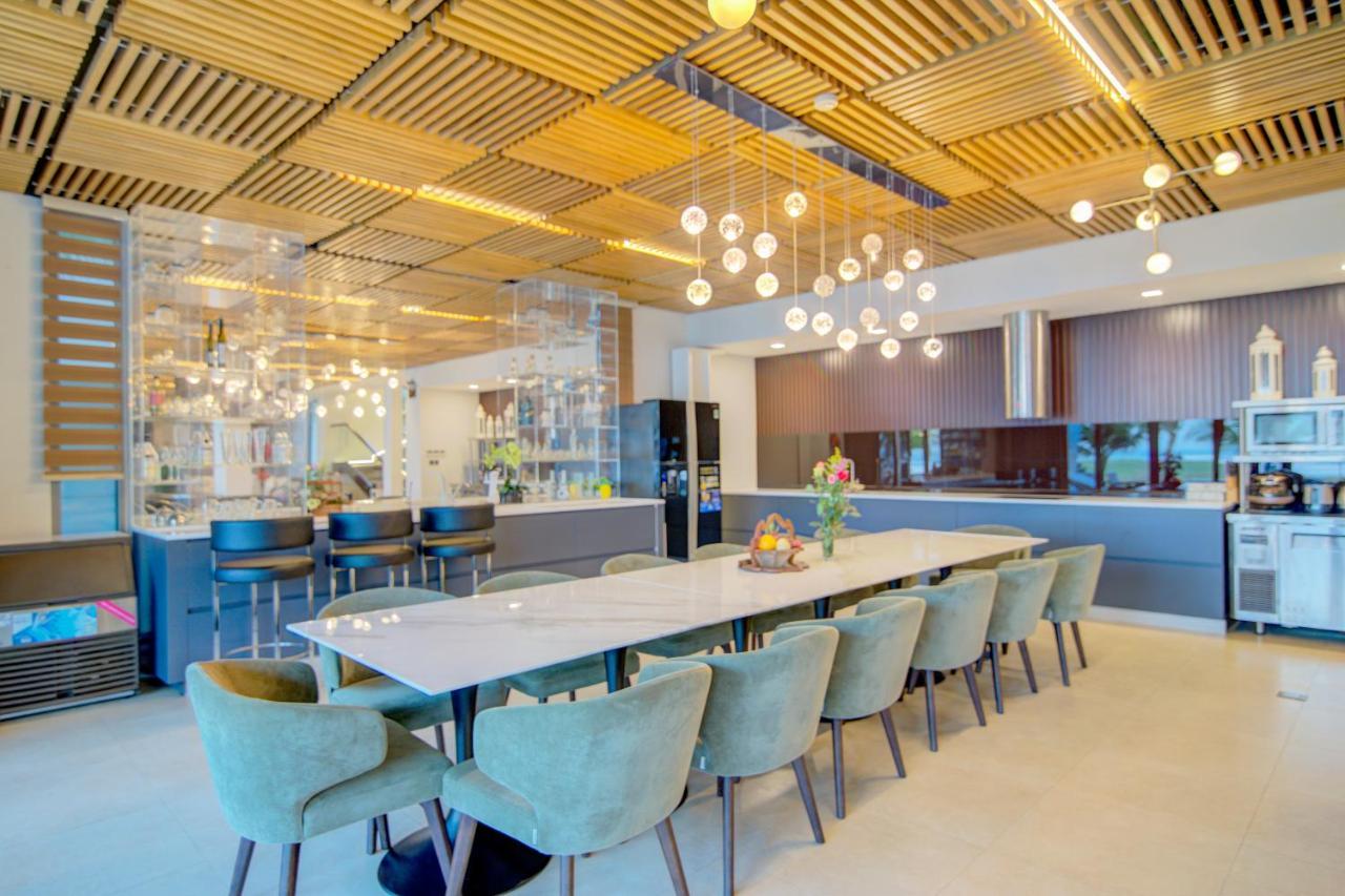 Deluxe Beach Villas By Danatrip Đà Nẵng Kültér fotó